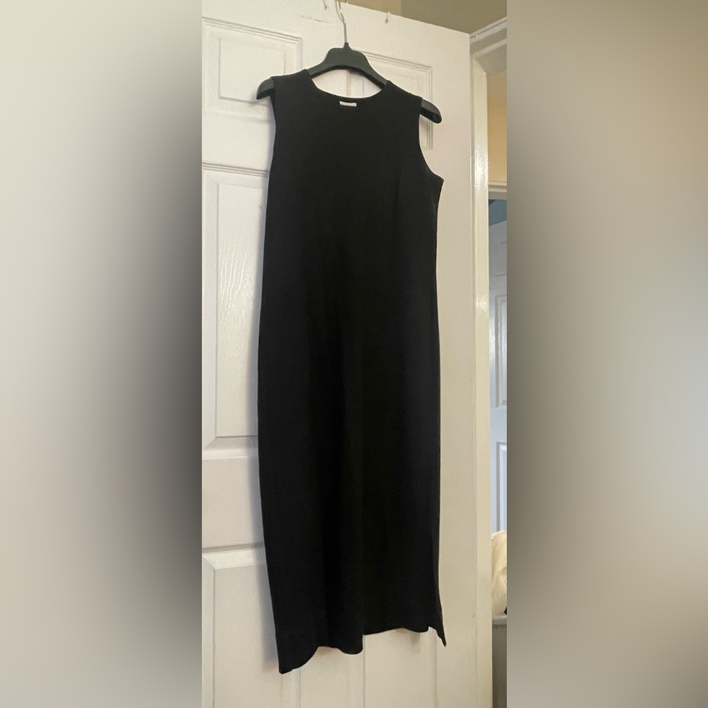 Dorby black dress for the winter
